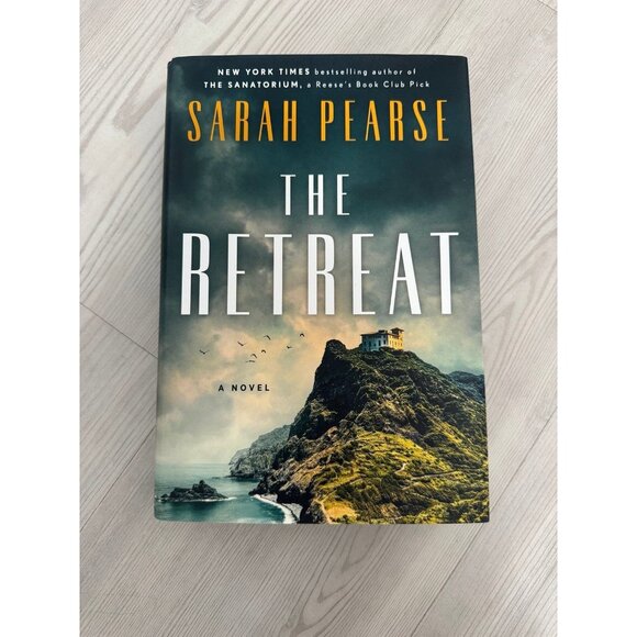 The Retreat by Sarah Pearse - Picture 1 of 2